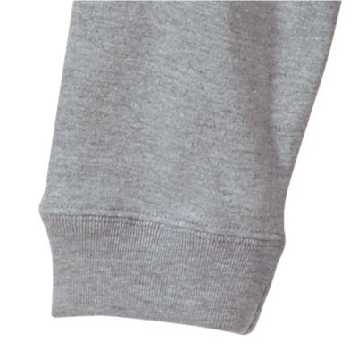 袖口には約4cmの太めリブを採用