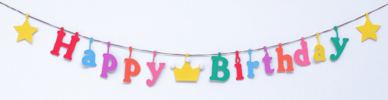 誕生日会のガーランド
